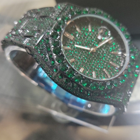 Mens Luxury Full Ice Green Simulated Diamond Hip Hop Bling Quartz Movement Watch - Picture 7 of 12